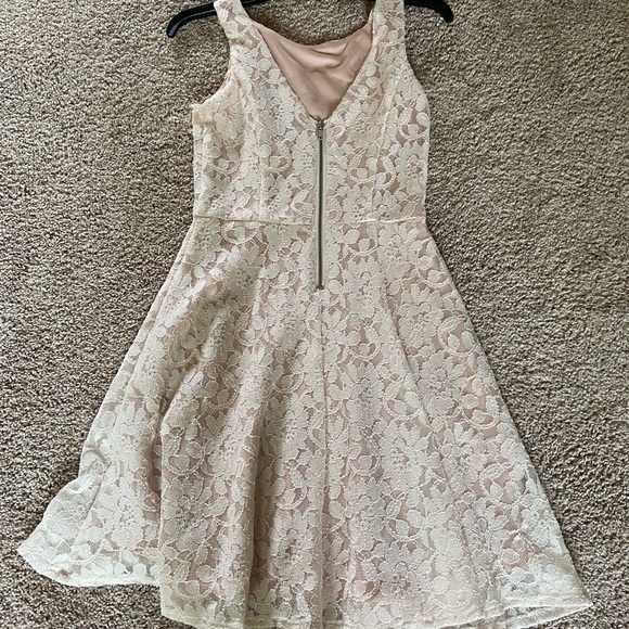 Light pink hoco dress!! - Picture 3 of 5